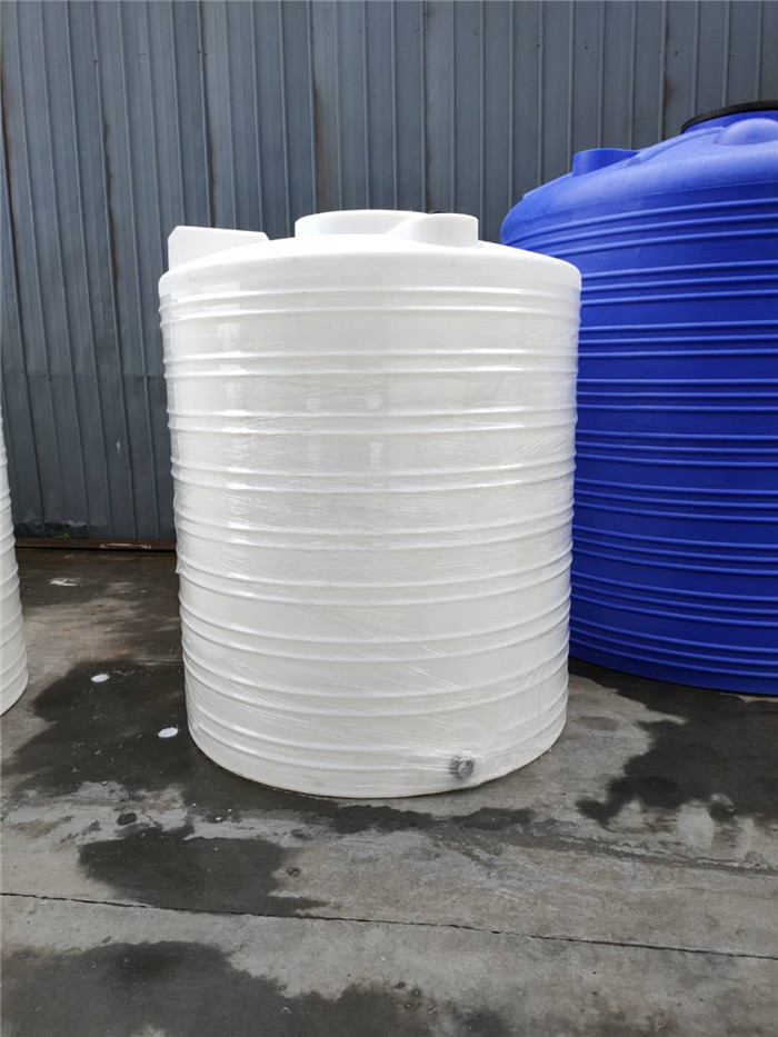 塑料水箱 PE塑料材�|次氯酸�c塑料��罐水桶 �r格行情